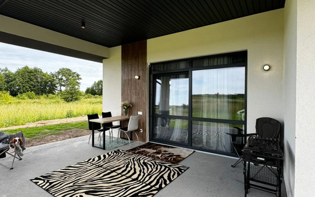 S Novym Remontom Private house
