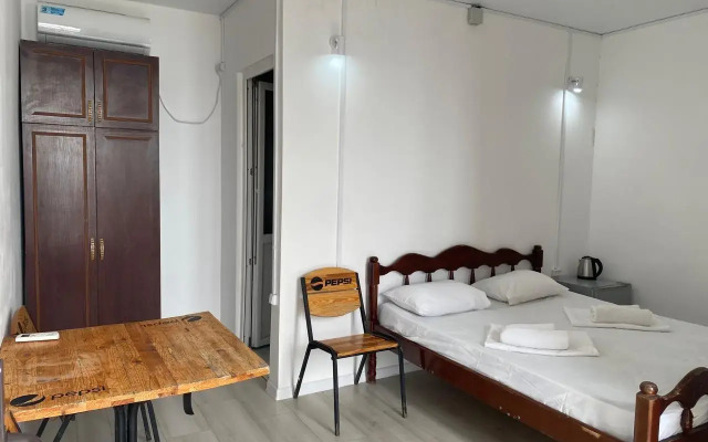 Mini hotel Gostevoy Dom "stary Prichal" Abkhaziya S. Ldzaa