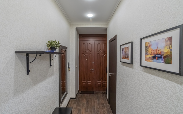 Апартаменты Двухкомнатные апартаменты в центре на Марата