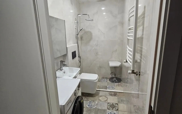 Villa Trekhkomnatniy Dvukhetazhniy Dom s Basseynom Niabi Villa