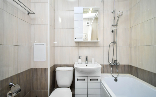 Апартаменты на Алексеева 46 (2)