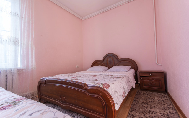 Частный дом по улице Арбата