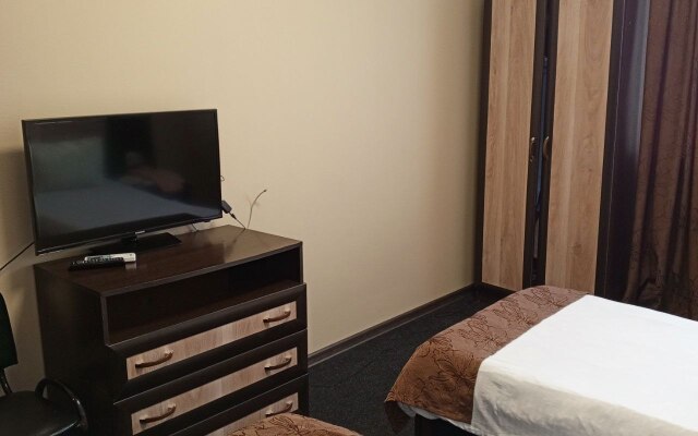 4khmestnye 2khkomnatnye V Tsentre Barnaula s Konditsionerami Apartments