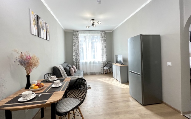2 Nochi Na Ulitse Shkolnaya 15 Str1 Flat