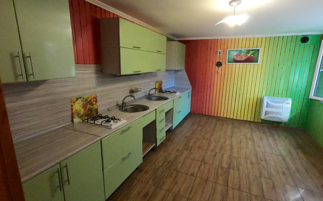 Yuzhny Briz Guest House