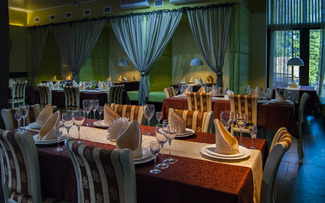 Eko Park Hotel