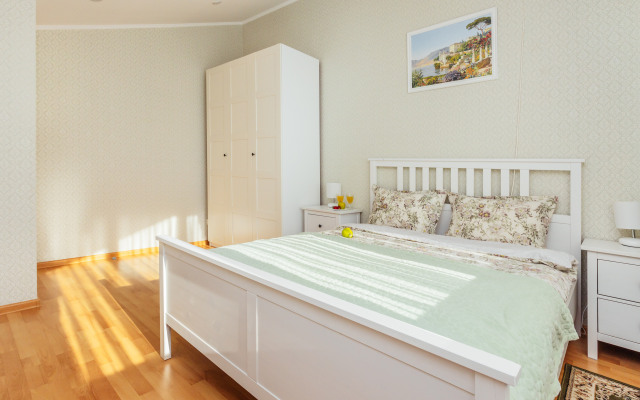 S Basseynom Apartments