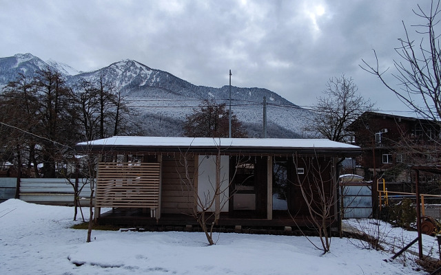 Dom-Studiya V Stile Shale Chalet