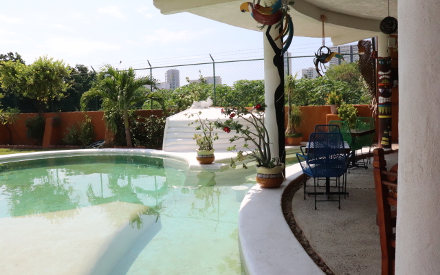 Хостел Wayahnb'al Culture by Rotamundos