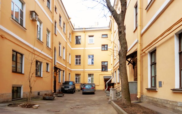 Stilnaya Kvartira V Dome Bloka U Novoj Gollandii I Isaakievskogo Sobora Apartments