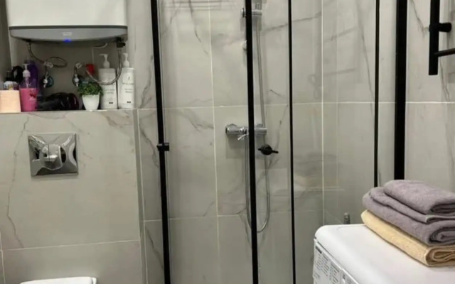 Квартира Уютная студия посуточно рядом с метро Петроградская