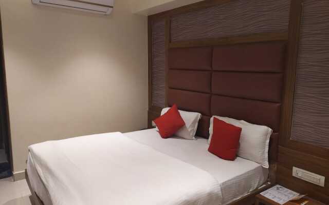 Radhe Hotel