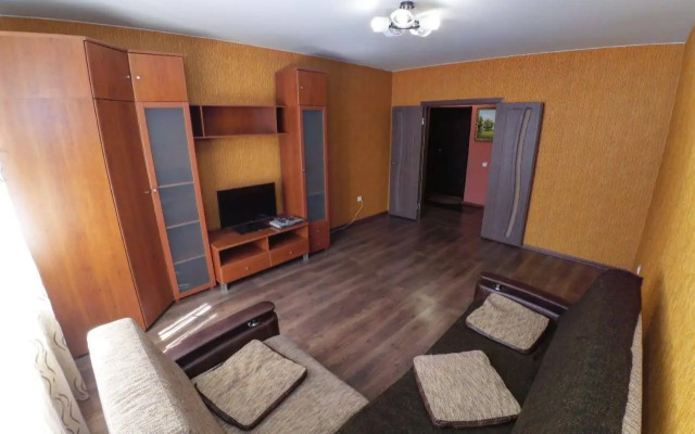 U Rivyery Chistopolskaya 72 Flat