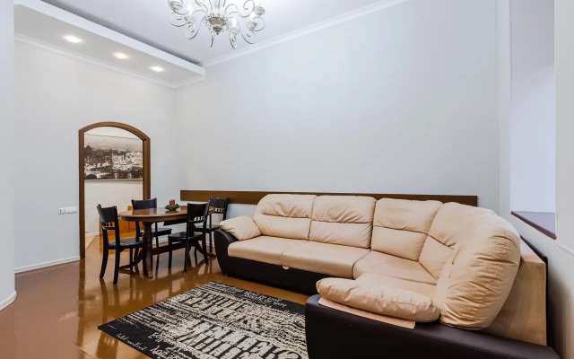 Апартаменты SpbStay на Марата 37