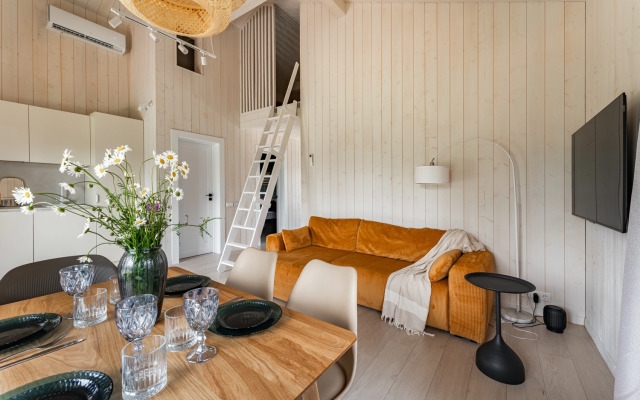 Частный дом с горячим джакузи на террасе