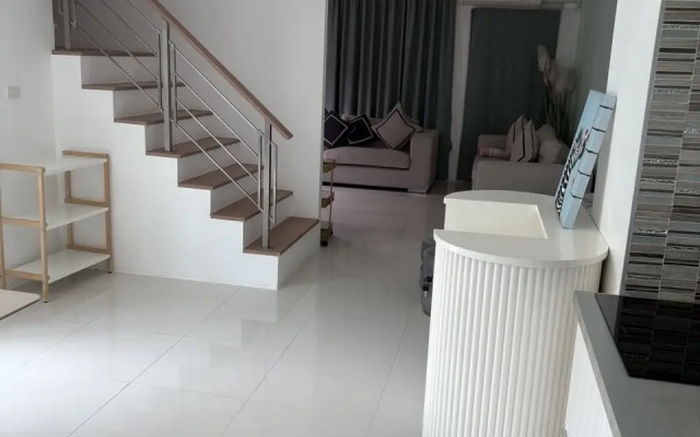 Taunkhaus V Rayone Bang-Tao Private House