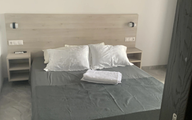 Ushakov Hotel