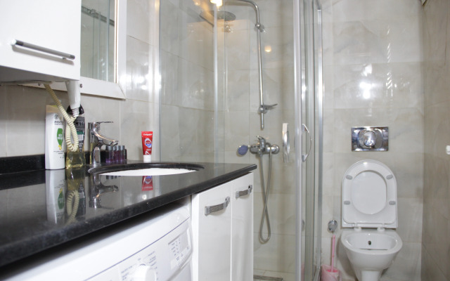 Отель Solo Suites