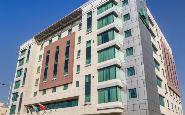 Holiday Inn Express Dubai Jumeirah an IHG Hotel