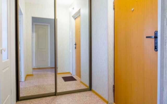 Apartamenty 5 Nochey Karaulnaya 48 Apartments