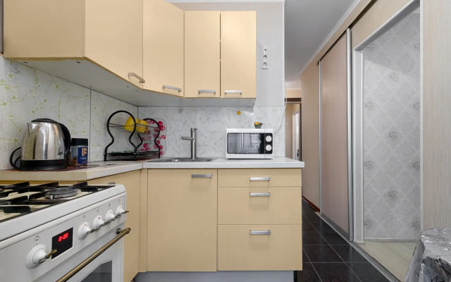 Comforthomes metro Krestyyanskaya Zastava Apartments
