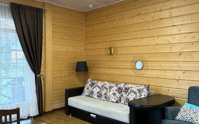 102 v Family Alley Apartments