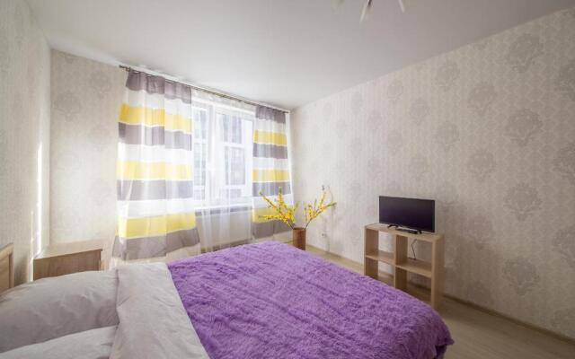 Na Kremenchugskoy 9k2 Apartments