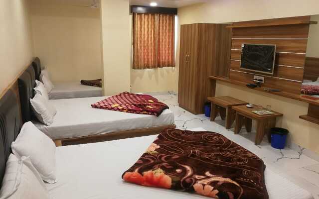 New Pathik Hotel