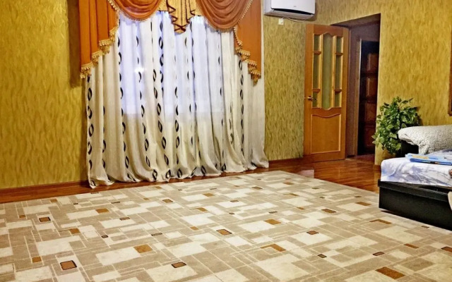 Частный дом 069 Маячная 38