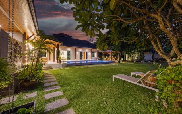 Emilia 3BR Private Pool Naiharn Villa