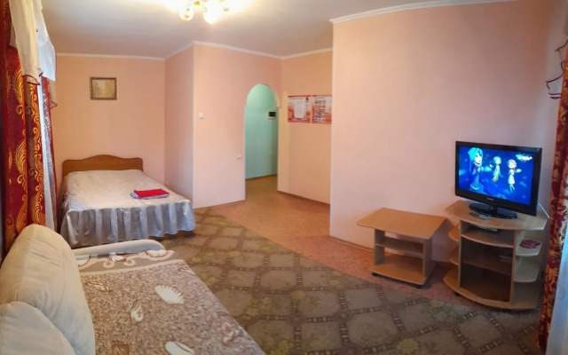 Na Amurskom Bulvare 44 Flat