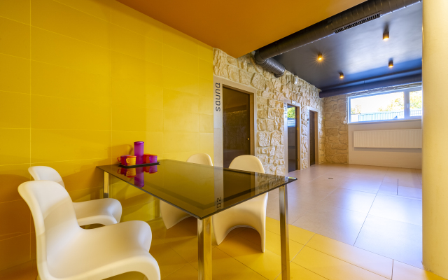 Friday Center Hostel