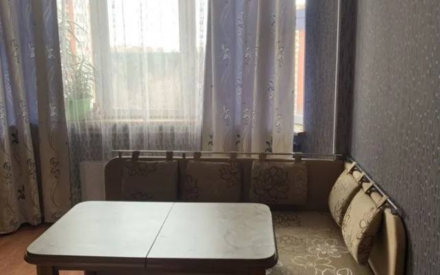 Квартира Двухкомнатная Зелёная 34