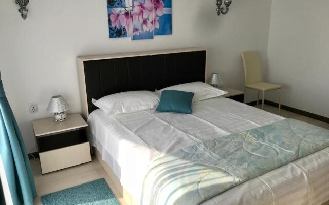 Гостевой Дом Ривьера на Парусе