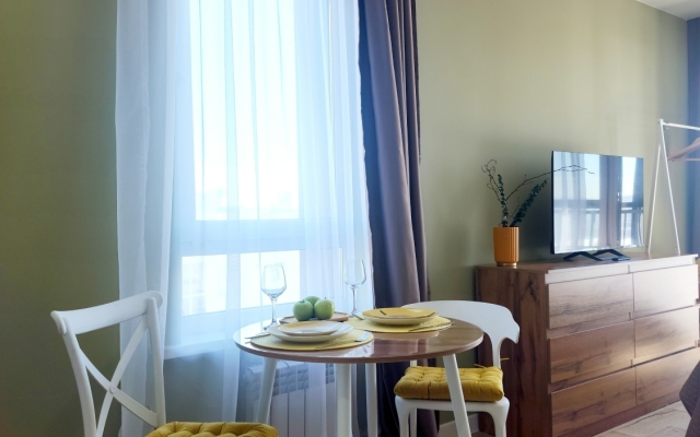 Na Ulitse Dalnevostochnaya 166/6 Flat