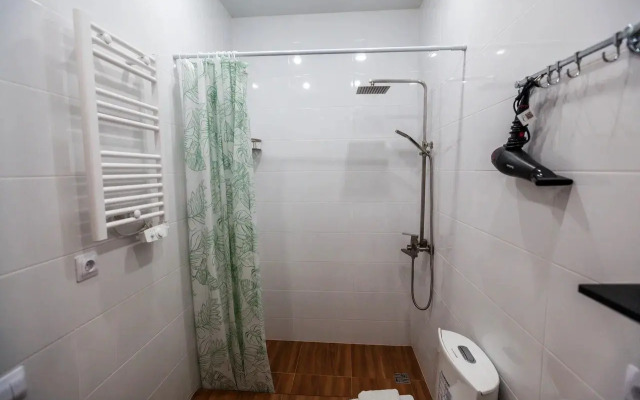 More Rooms Na Ruzheynoy 1 Apartments