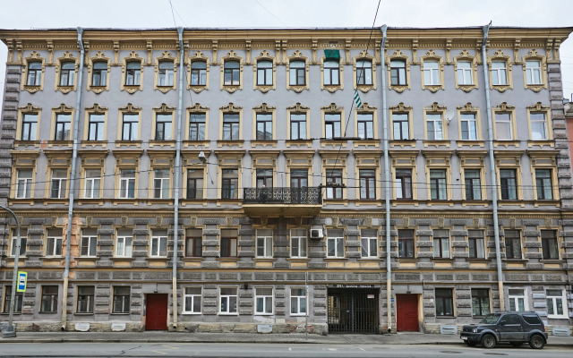 Svetlaya i Uyutnaya Kvartira v Samom Tsentre Flat