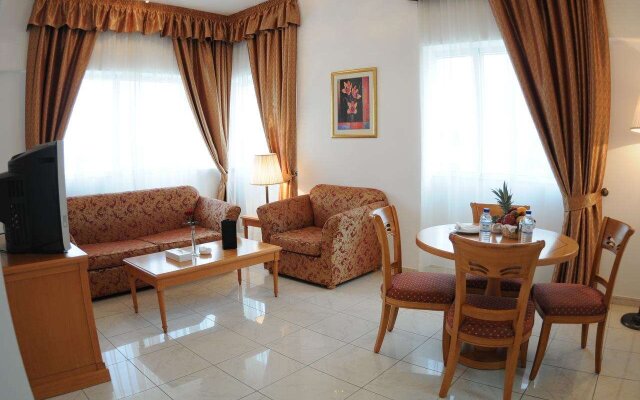 Uptown Hotel Apartments Abu Dhabi, Apart Hotel
