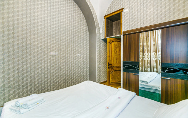 Premium at Nizami Street on Targovi Apartments