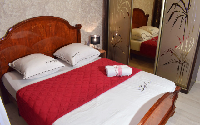 Bolshaya Dvushka na Astrahova Zona Komforta Flat