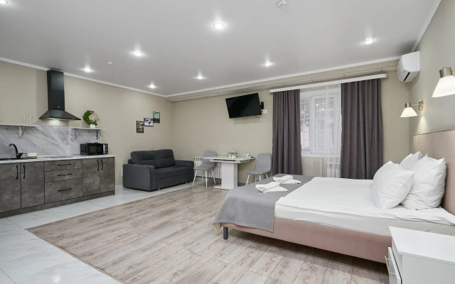 Gory i Solntse Apartments