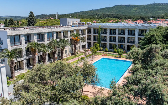 IRIS Hotel&Spa
