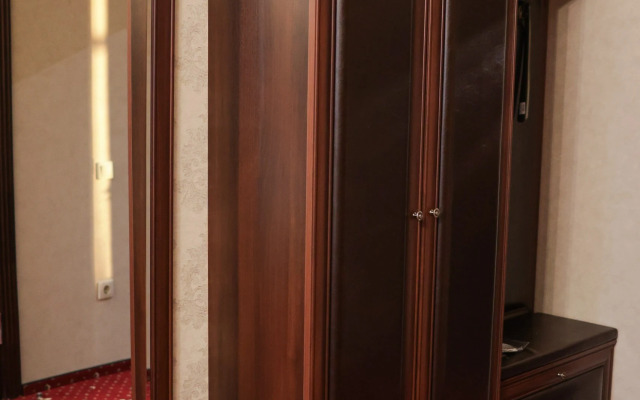 Меблированные комнаты Автор Ростов