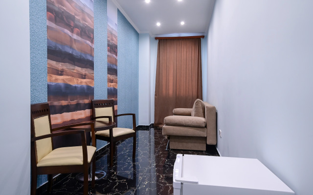 Отель Arda Golden Hotel Yerevan