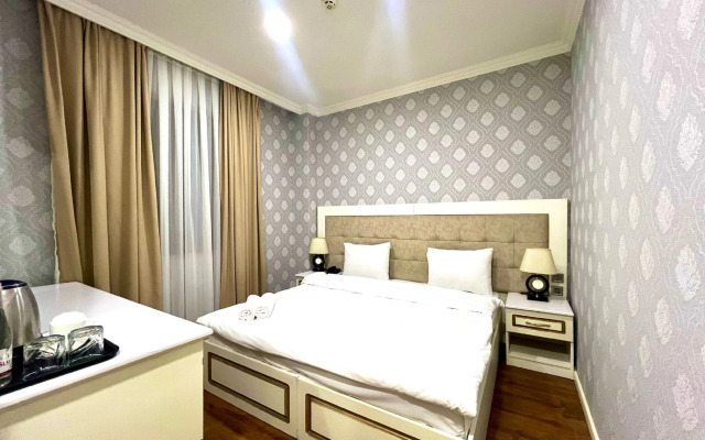 Maris Baku Hotel