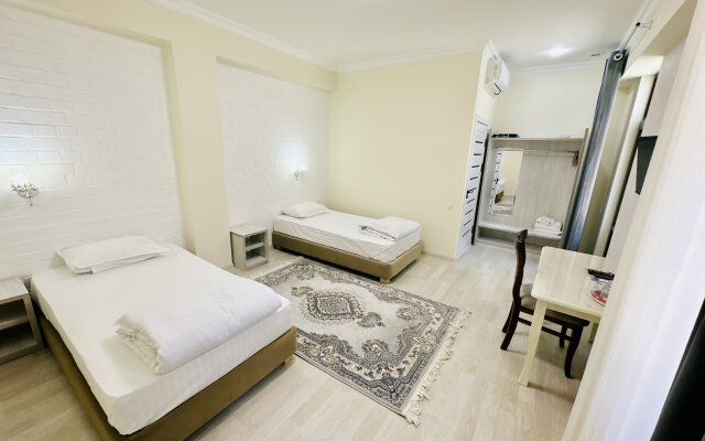 Samarkand Travel Hotel