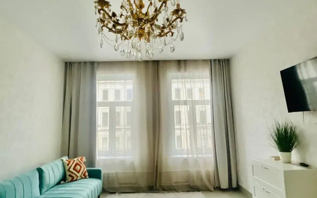 Квартира 2 комнатная на Невском, метро Маяковская