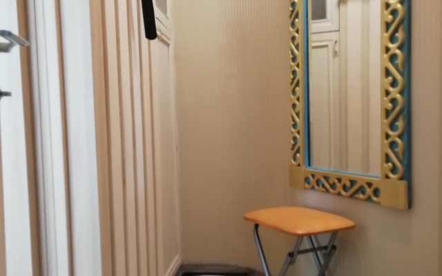 Апартаменты 8 линия Васильевского острова 35