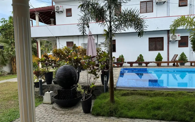 White Elephant Villa & Restaurant Mini-hotel