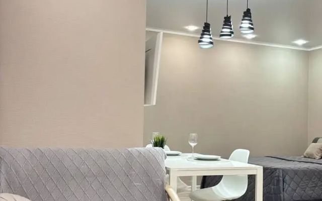 MoonRoom 72 Mkr. Yevropeyskiy kvartal Flat